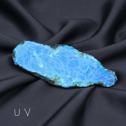 Ambre bleu brute 16g (MB572-1)