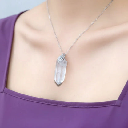 Pendentif en pointe de Cristal de Roche Lodolite (PE2101) - ENAE Minéraux