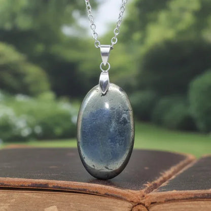 Pendentif en Schiste et Chalcopyrite (PE1729)