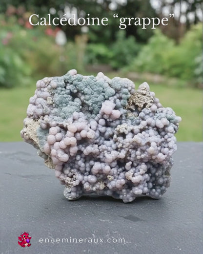 Calcédoine botryoïdale ou grappe brute 233g (MB162)