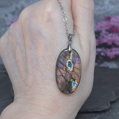 Pendentif en Labradorite bleue et violette (PE2146)